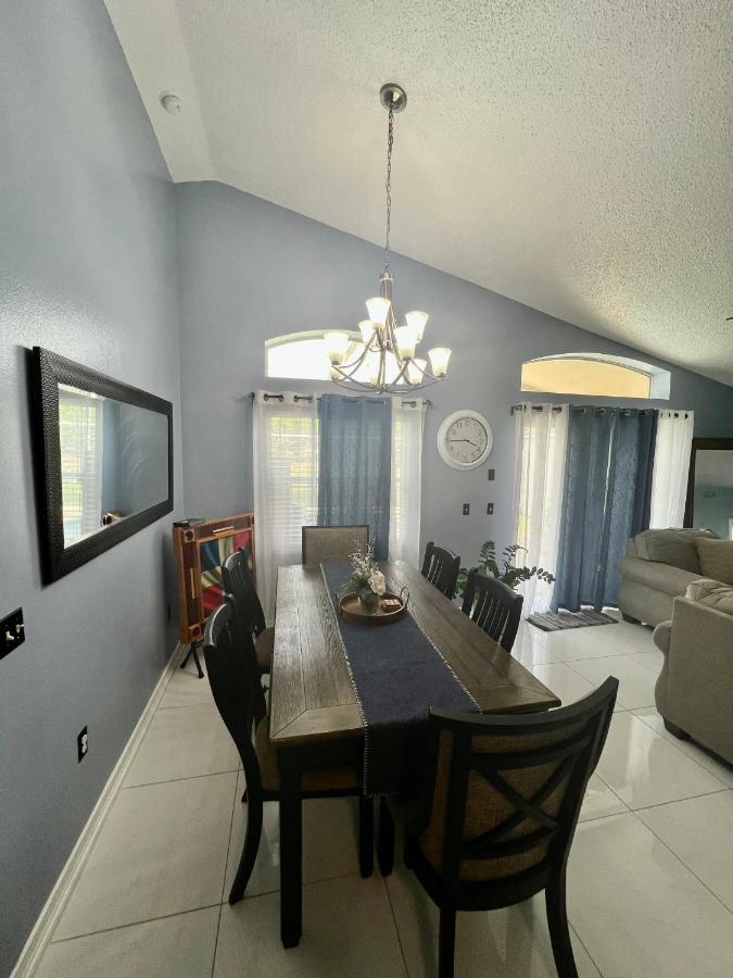 Holiday home Grand Superior 4br Pool House Near Parks