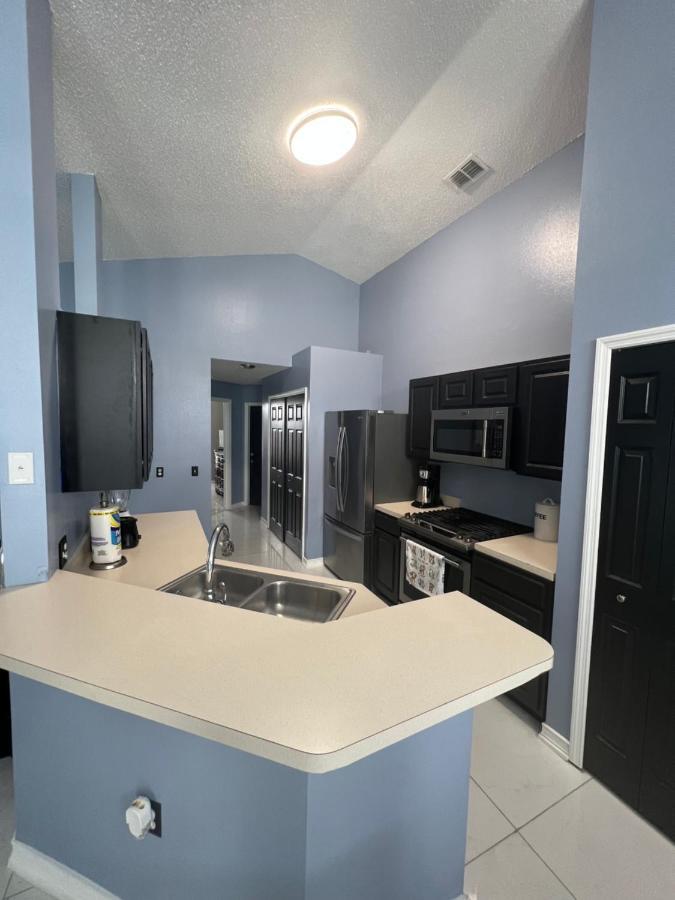 Grand Superior 4br Pool House Near Parks Holiday home Davenport