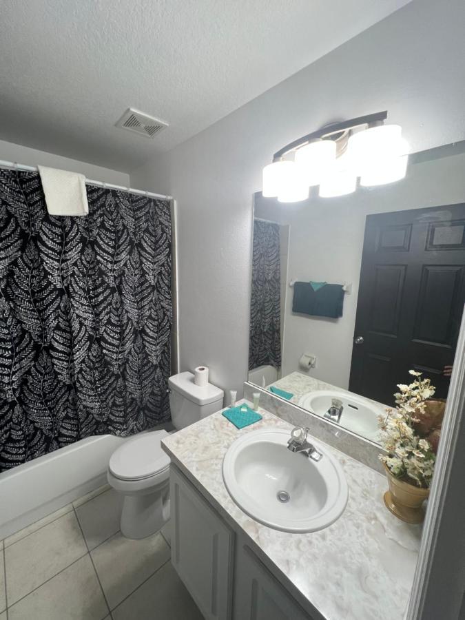 Holiday home Grand Superior 4br Pool House Near Parks Davenport