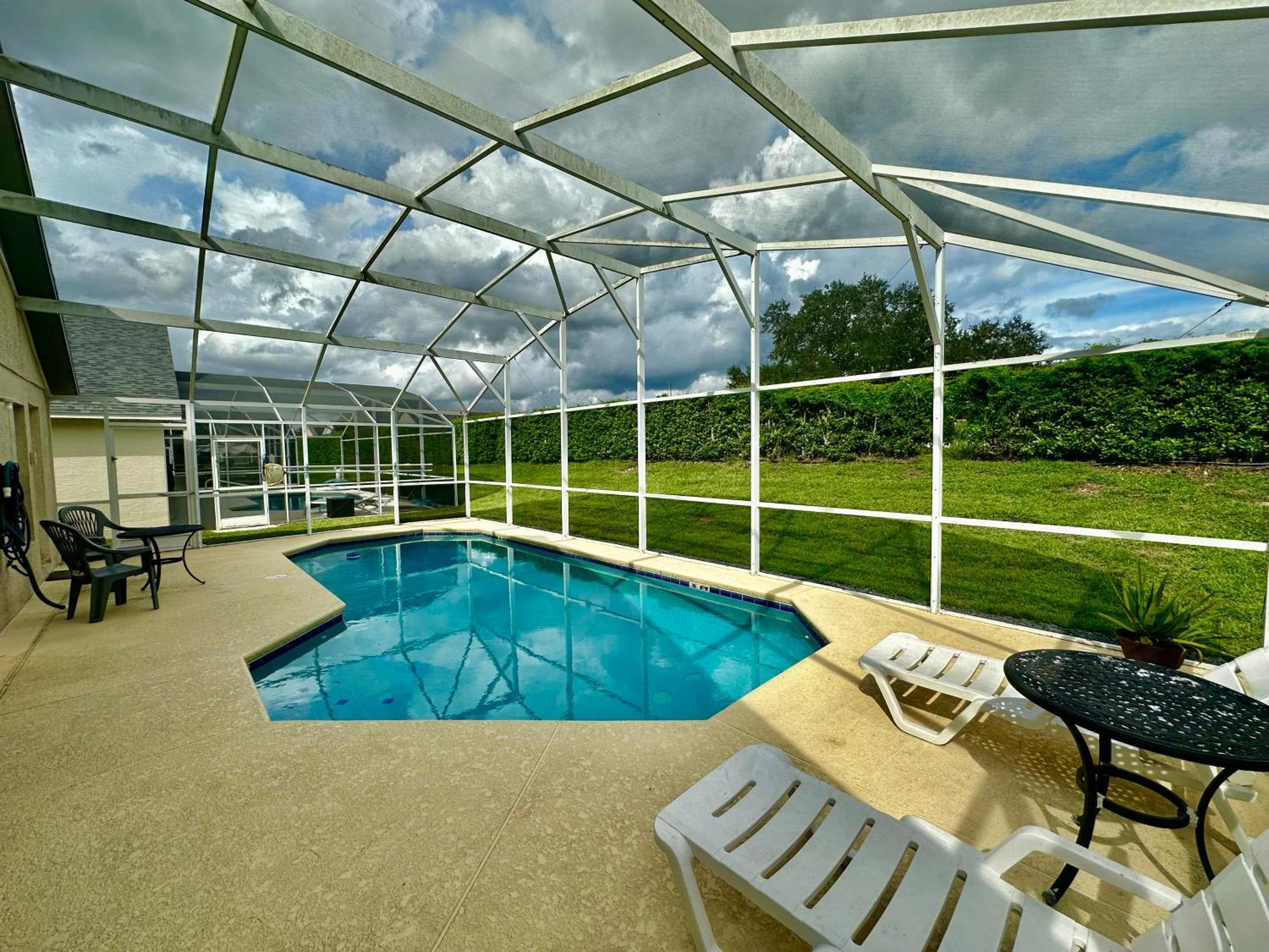 Grand Superior 4br Pool House Near Parks *